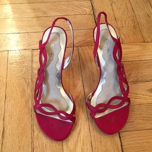 Max Studio Red Satin 4 in heels Size 7.5